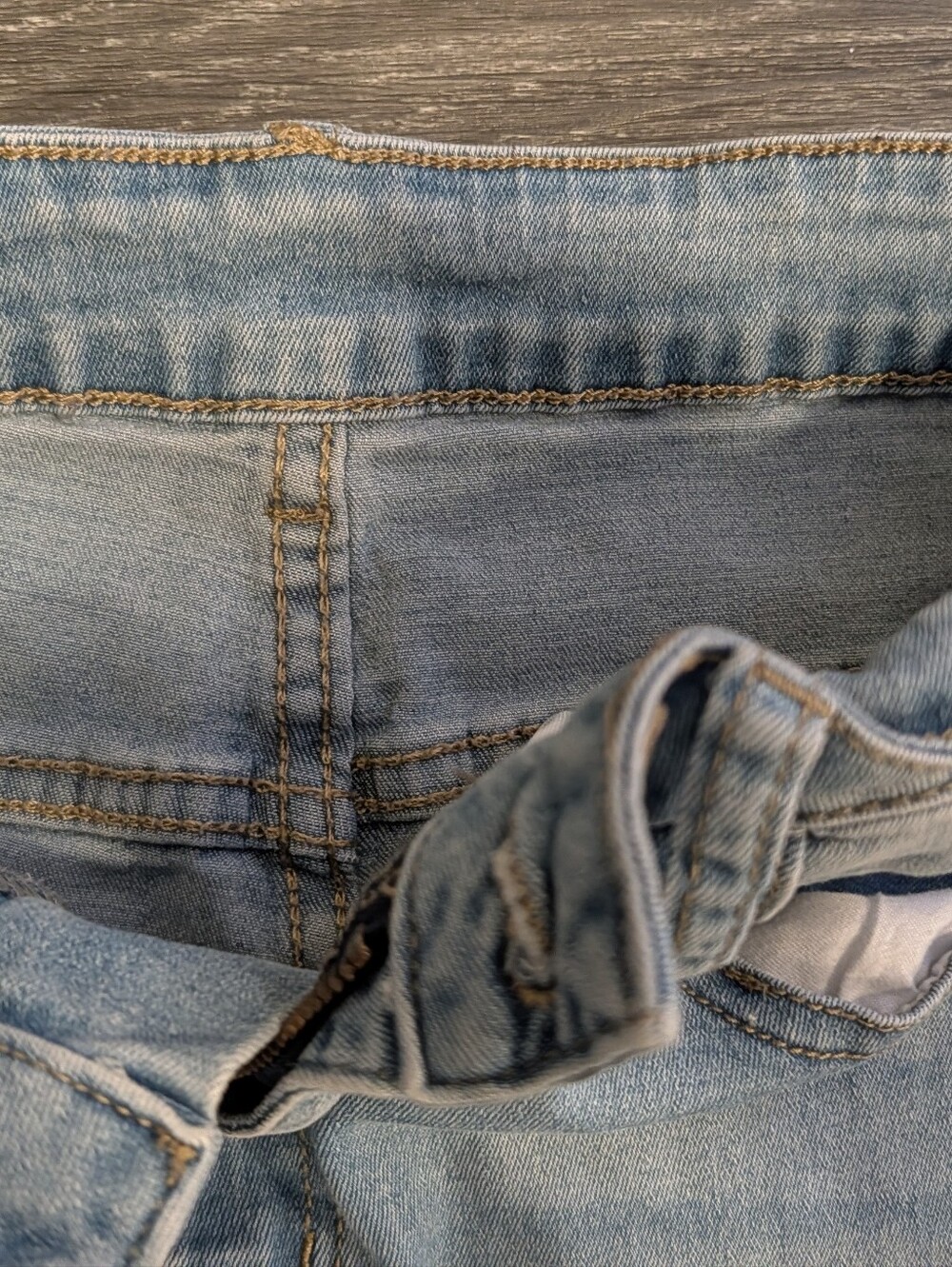 Light Blue Distressed Women’s Rouched Jeans - Picture 6 of 9